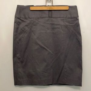 Banana Republic New With Tags Skirt Gray with Faint Pinstripe Design Size 8